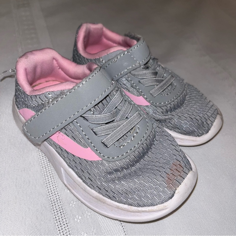 Athletic Works Toddler Girls Grey & Pink Running Shoes Mesh Sneakers Size 5